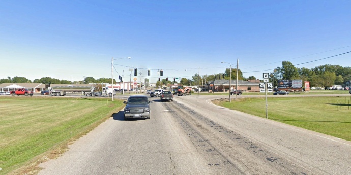 Missouri Route 52 and Missouri Route 5 junction in Versailles