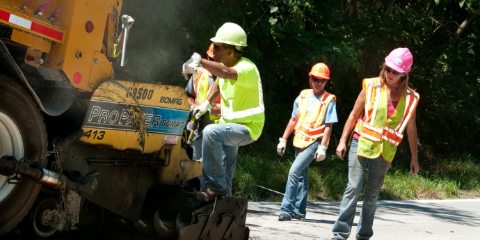 Image of diverse construction workers 