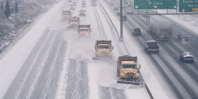 MoDOT snow plows