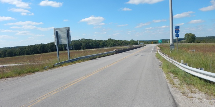 Photo of a highway overpass on Route H in Crawford County over Interstate 44