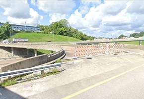 Closed trilevel bridge