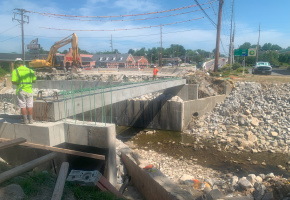 Girder setting on Lindbergh Boulevard over Deer Creek