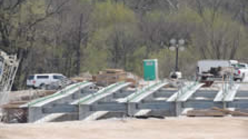 Photo of girders on the new Route 61 bridge