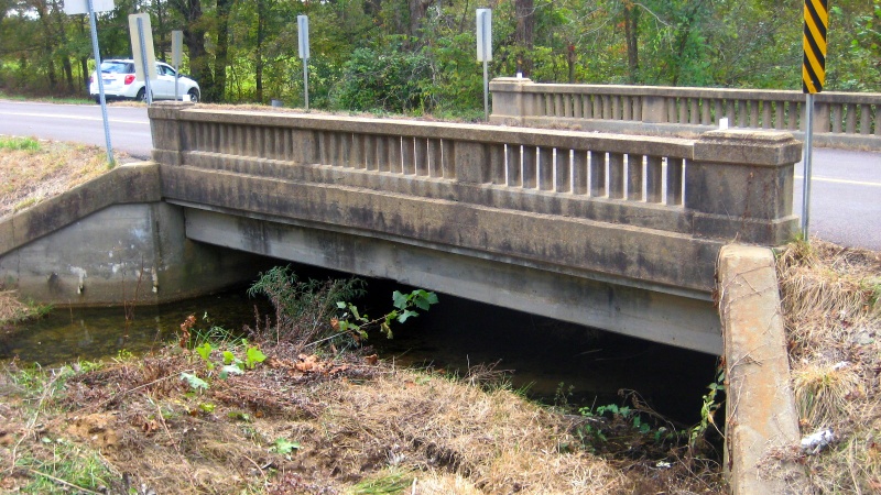 Example of a concrete T-beam culvert