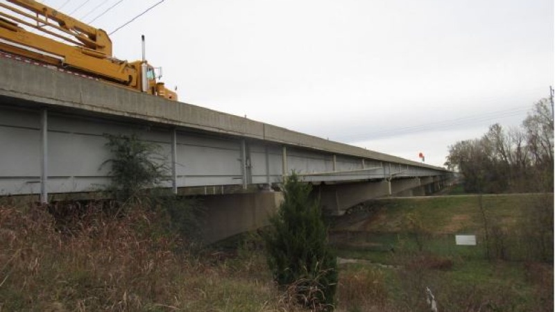 435 Bridge over Missouri River 