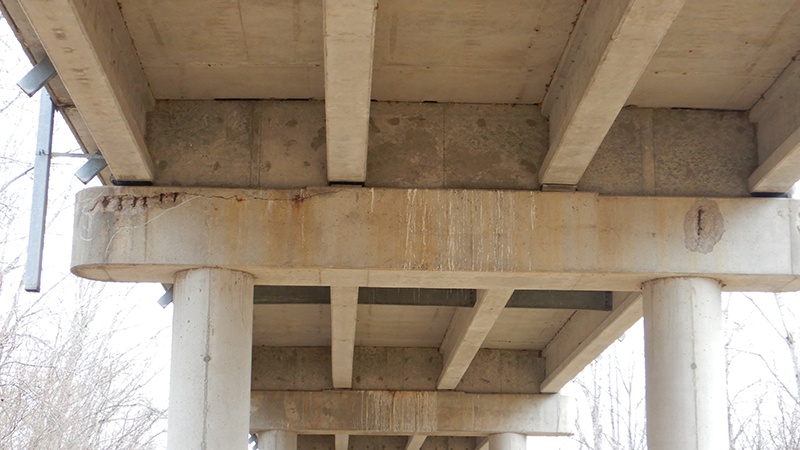 A west view of the deterioration on Carroll County Route M Grand River Bridge bent 13 