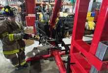 Extraction tool in use